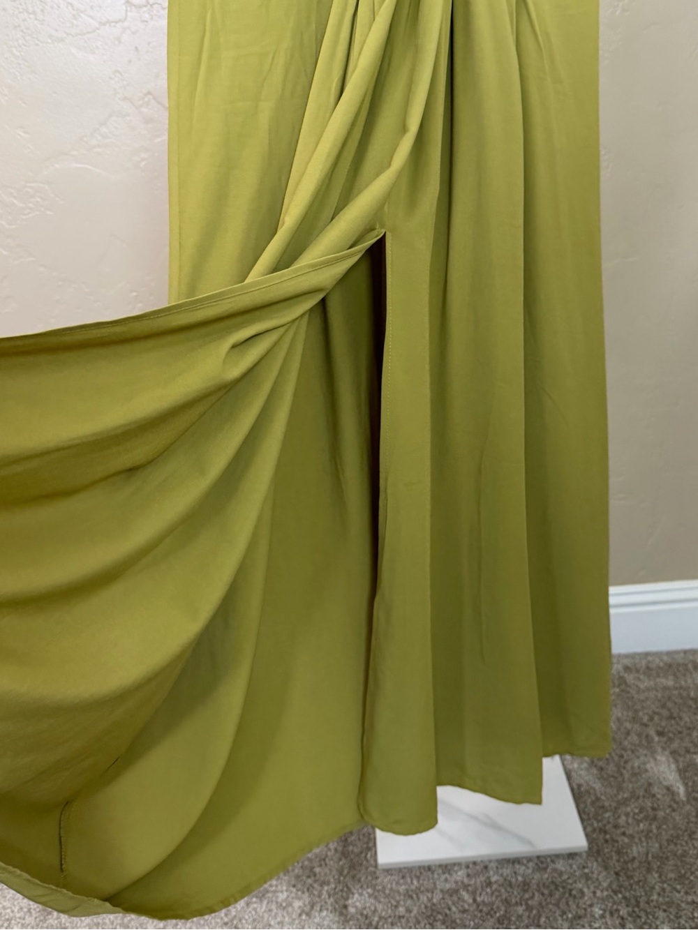 Commense Chartreuse Green Twist Front Halter Maxi Dress Small NWT Front Slit - Picture 6 of 11
